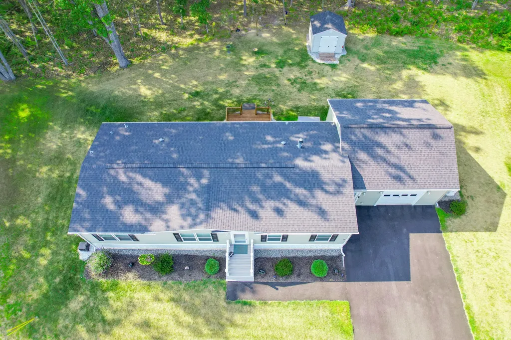 5 Trent Drive Lisbon ME 04250