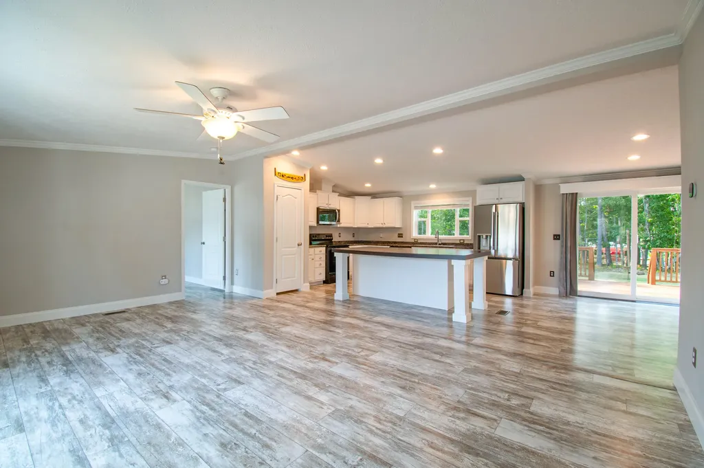 5 Trent Drive Lisbon ME 04250