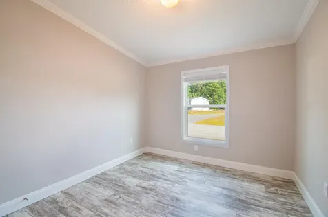 5 Trent Drive Lisbon ME 04250