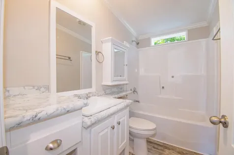5 Trent Drive Lisbon ME 04250