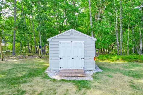5 Trent Drive Lisbon ME 04250
