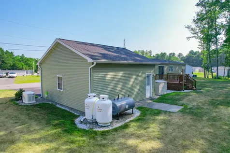 5 Trent Drive Lisbon ME 04250