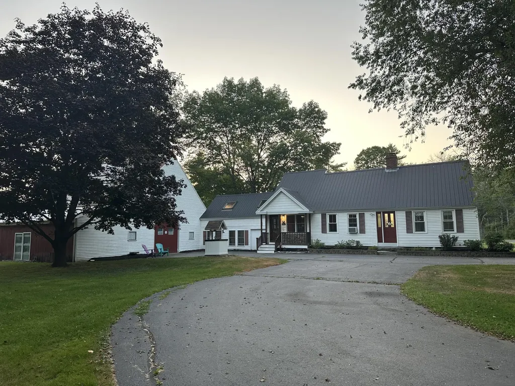 180 Center Road Lebanon ME 04027