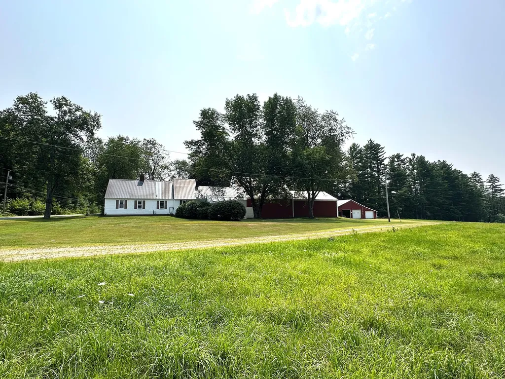180 Center Road Lebanon ME 04027