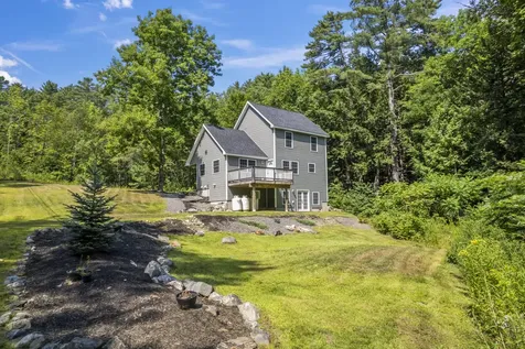 11 Petersville Lane Gardiner ME 04345