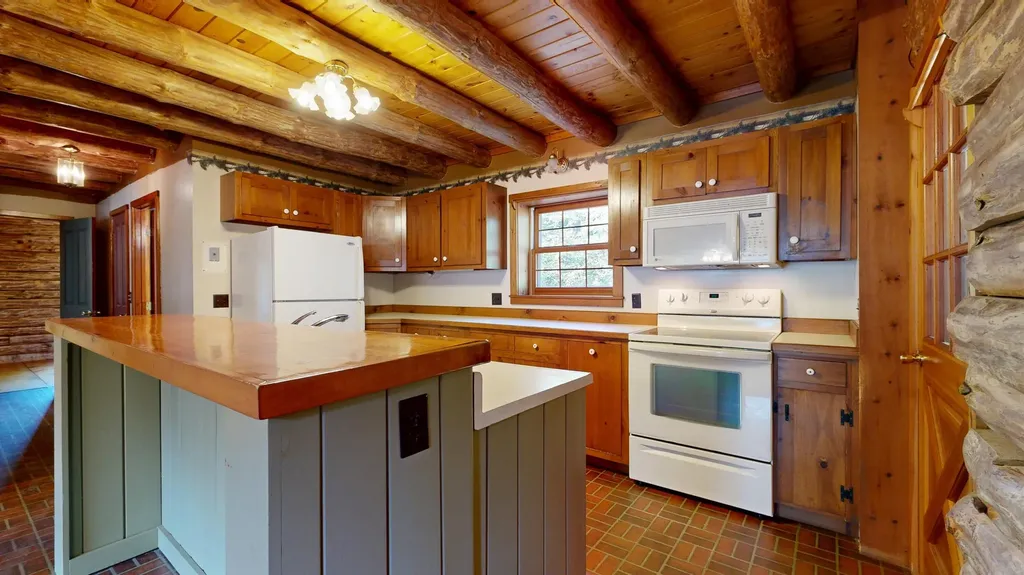 33 Pine Street Anson ME 04911