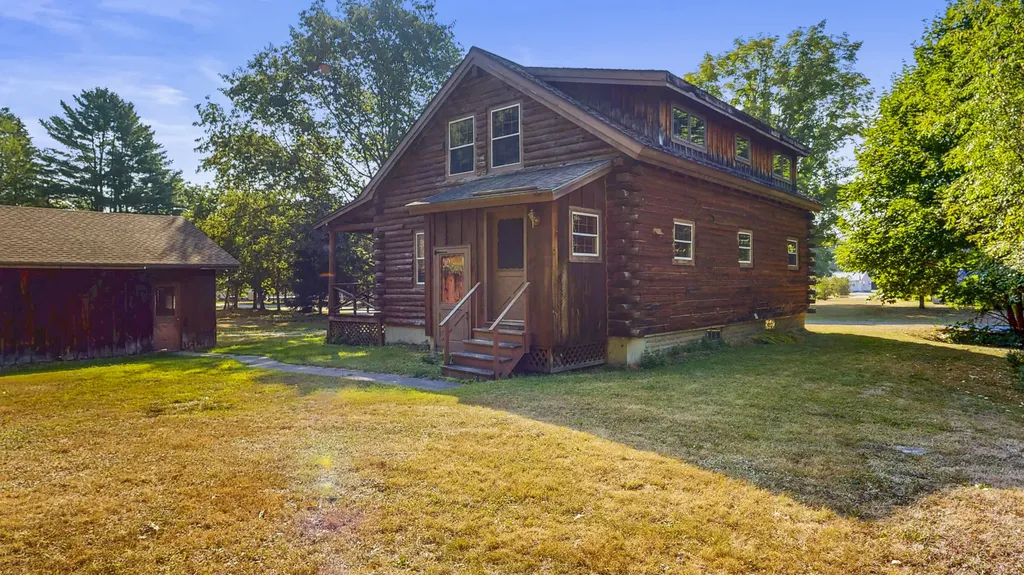 33 Pine Street Anson ME 04911