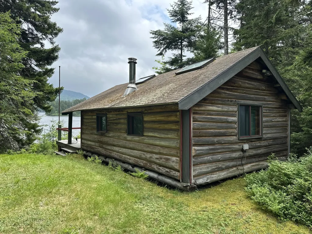 14 Innisfree Road Parlin Pond Twp ME 04945