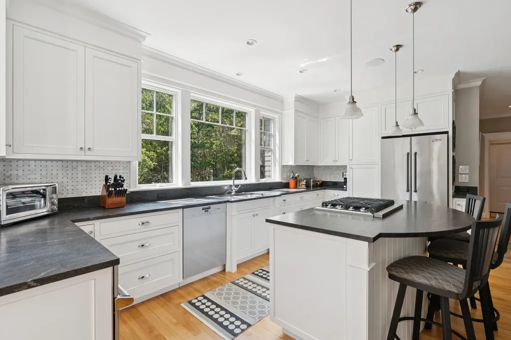 28 Washburn Drive Kennebunkport ME 04046