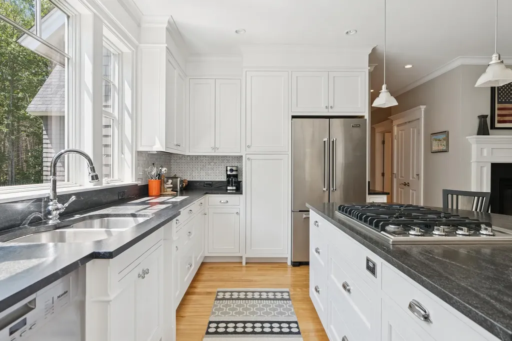 28 Washburn Drive Kennebunkport ME 04046