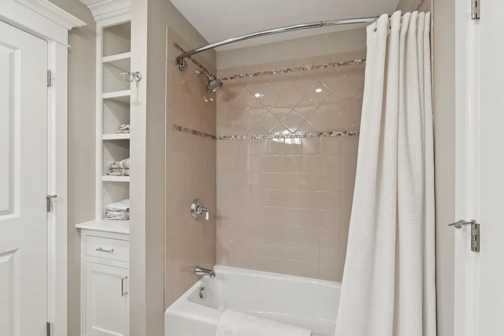 28 Washburn Drive Kennebunkport ME 04046