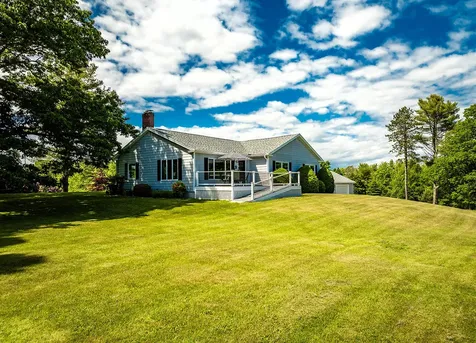 51 Broad Cove Lane Cushing ME 04563
