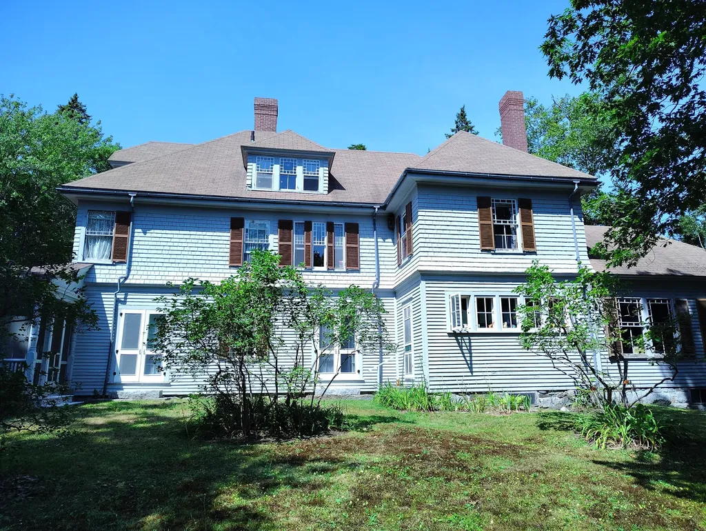 122 Waukeag Avenue Sorrento ME 04677