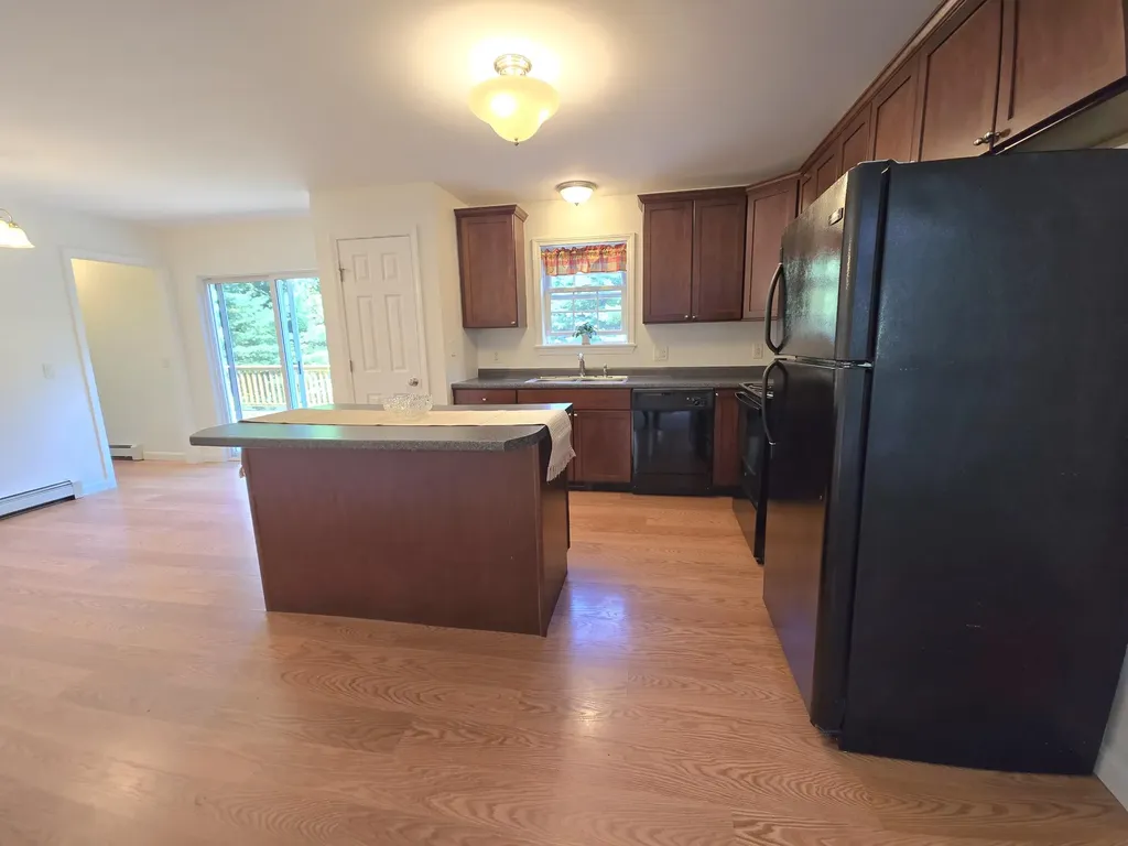 86 Bluebird Road Warren ME 04864