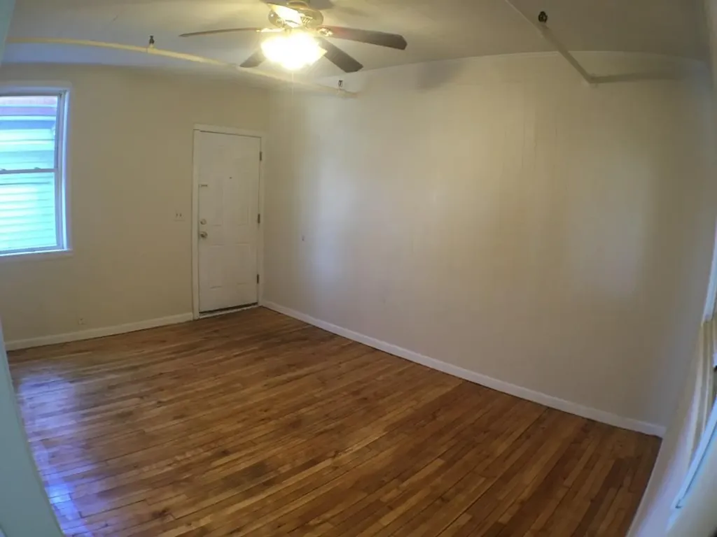 569 Hammond Street Bangor ME 04401