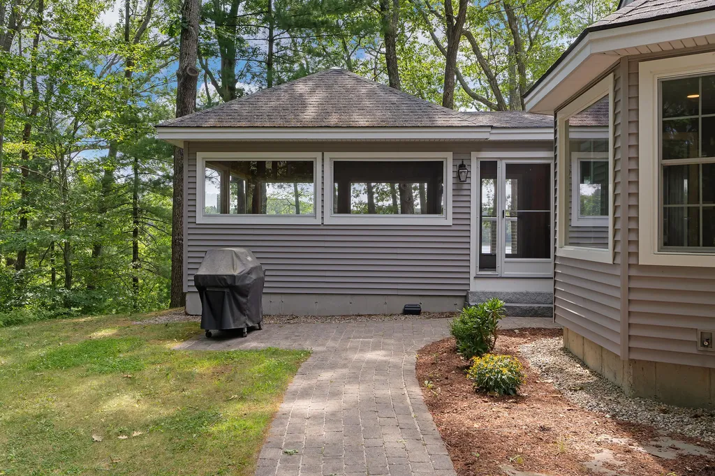 38 Pine Ridge Road Saco ME 04072