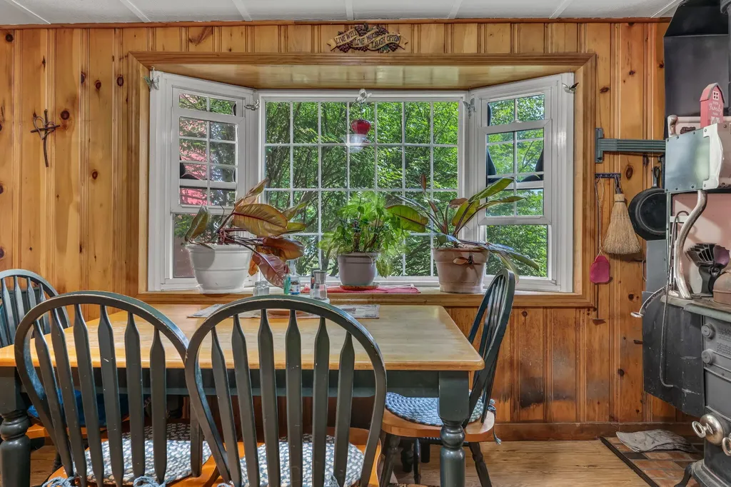 546 Webber Pond Road Vassalboro ME 04989