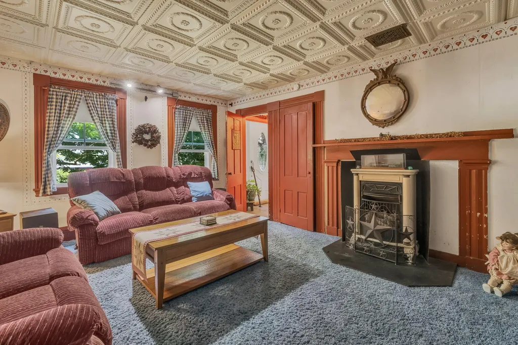 546 Webber Pond Road Vassalboro ME 04989