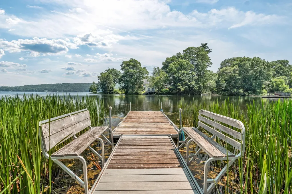 546 Webber Pond Road Vassalboro ME 04989
