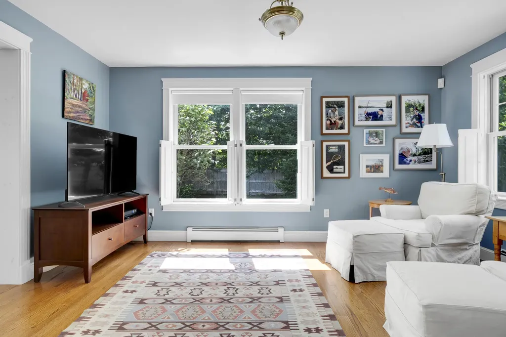 2 Sunnyfield Lane Falmouth ME 04105