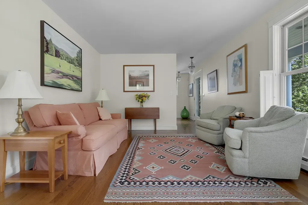 2 Sunnyfield Lane Falmouth ME 04105