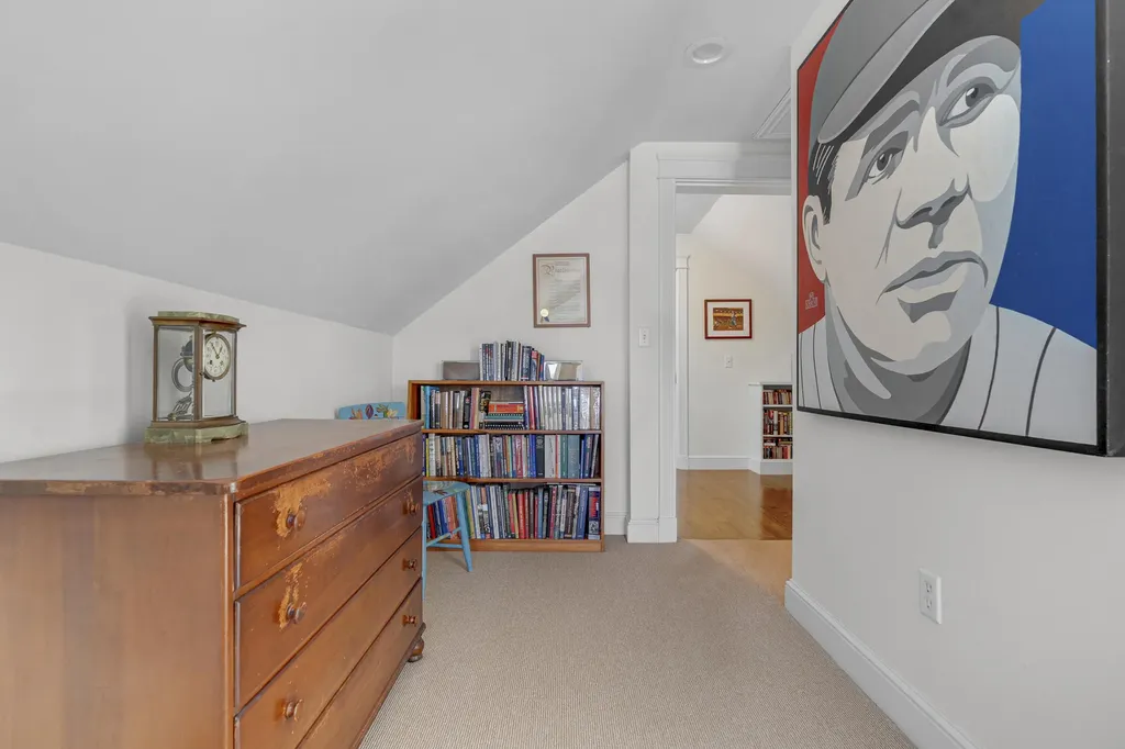 2 Sunnyfield Lane Falmouth ME 04105