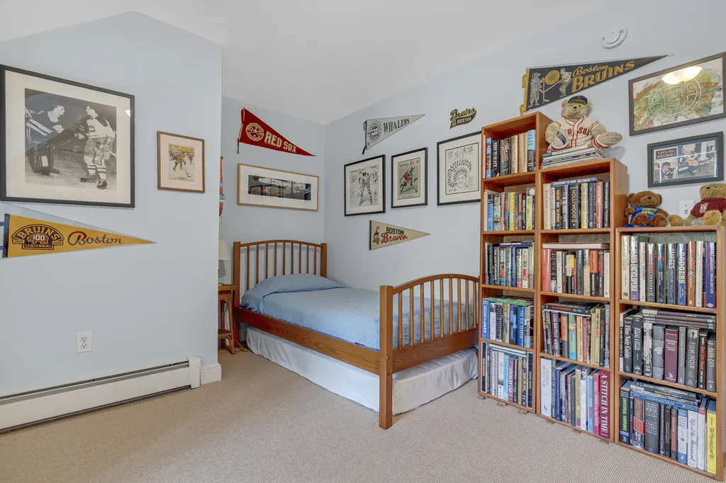 2 Sunnyfield Lane Falmouth ME 04105