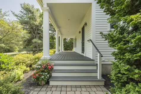 2 Sunnyfield Lane Falmouth ME 04105