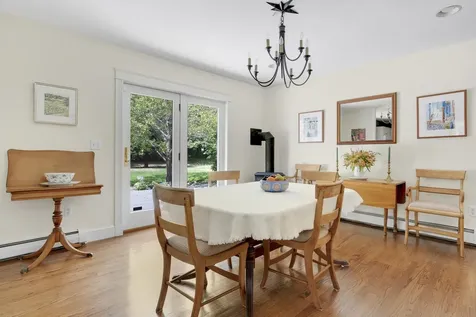 2 Sunnyfield Lane Falmouth ME 04105
