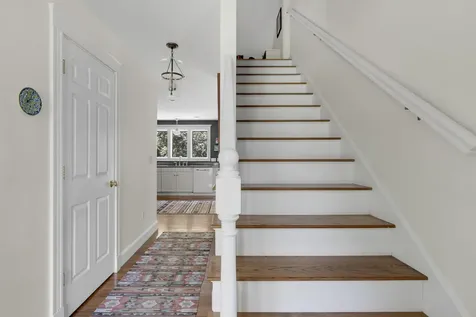 2 Sunnyfield Lane Falmouth ME 04105