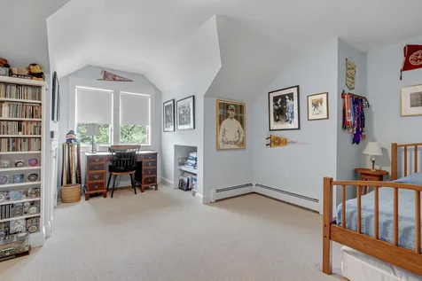 2 Sunnyfield Lane Falmouth ME 04105
