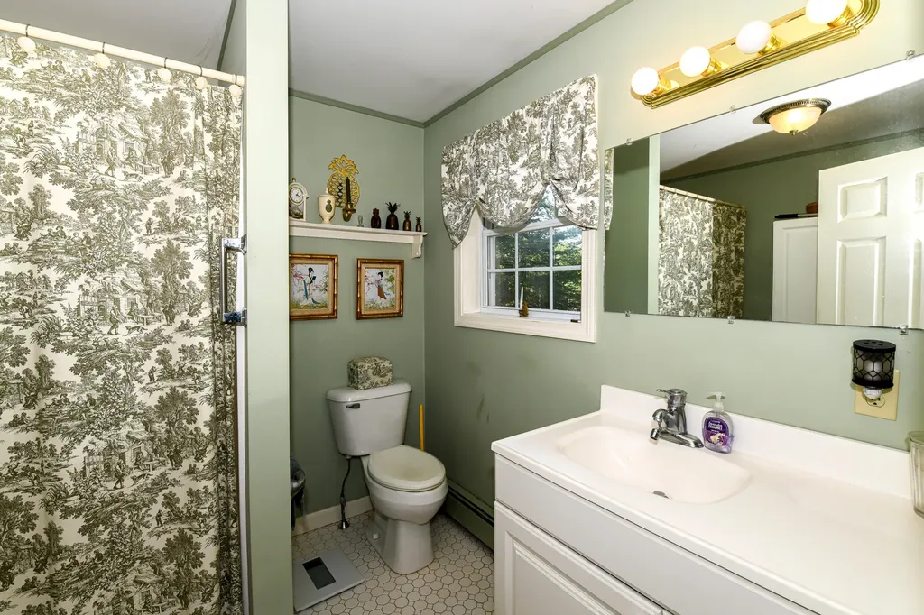 27 Stonehedge Drive Bridgton ME 04009