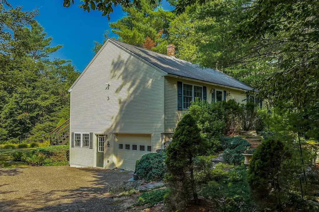 27 Stonehedge Drive Bridgton ME 04009
