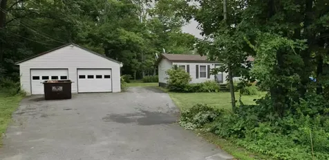 80 Middle Road Oakland ME 04963
