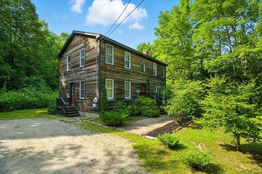 35 Gilman Road Monmouth ME 04259