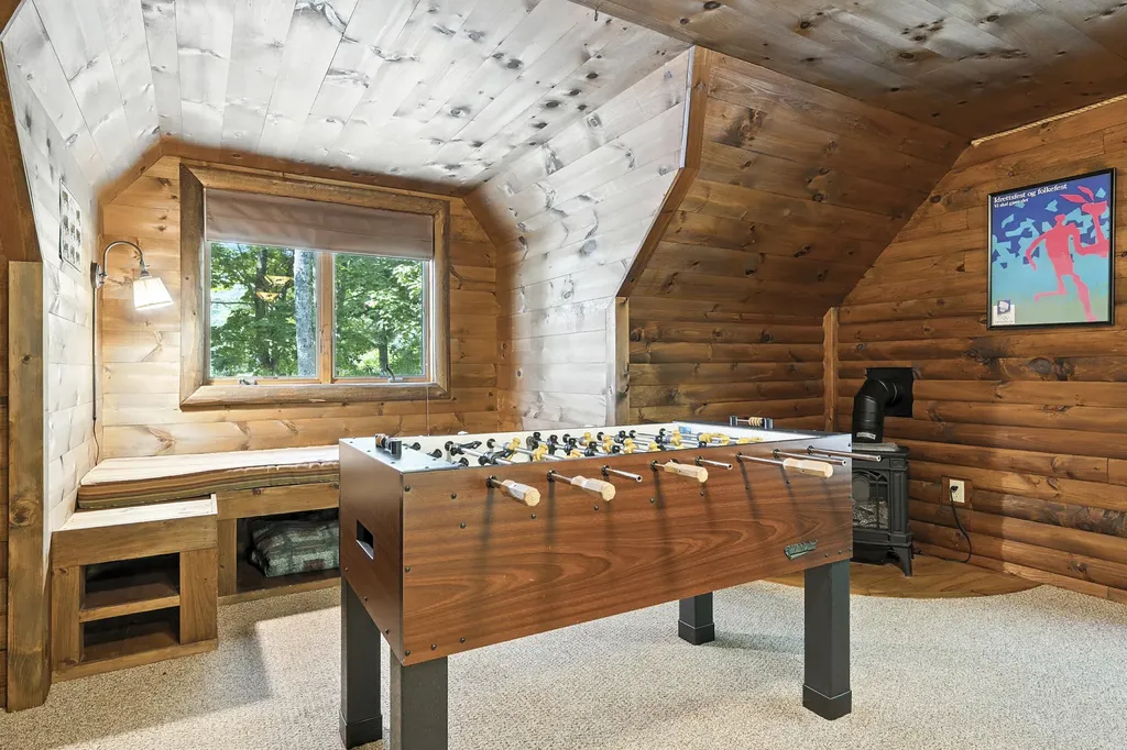 296 Hio Ridge Shores South S Bridgton ME 04009