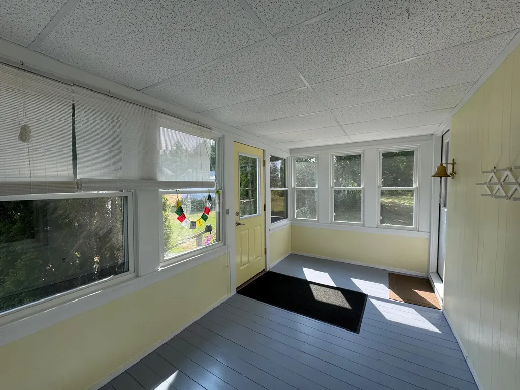 1261 Dexter Road Dover-foxcroft ME 04426