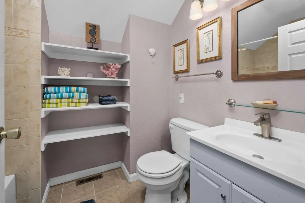 15 Loretta Lane York ME 03909