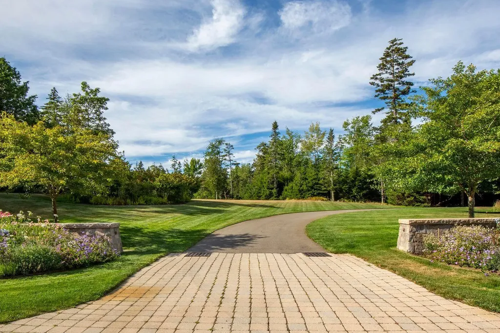 230 Keller Point Road Islesboro ME 04848
