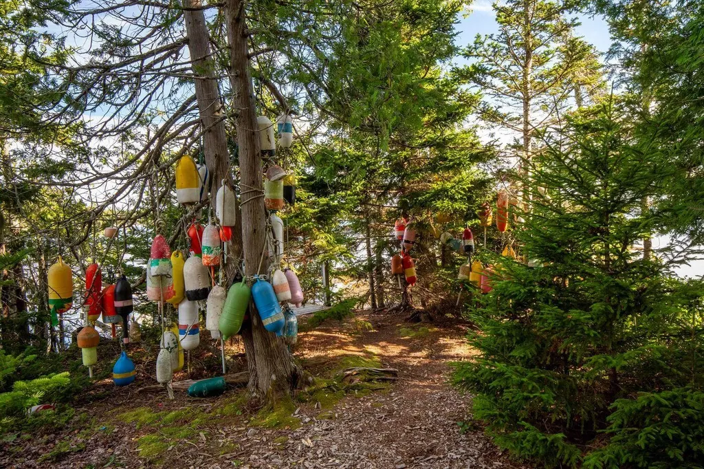 230 Keller Point Road Islesboro ME 04848