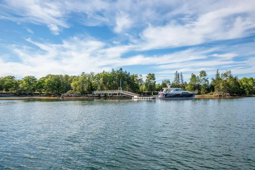 230 Keller Point Road Islesboro ME 04848