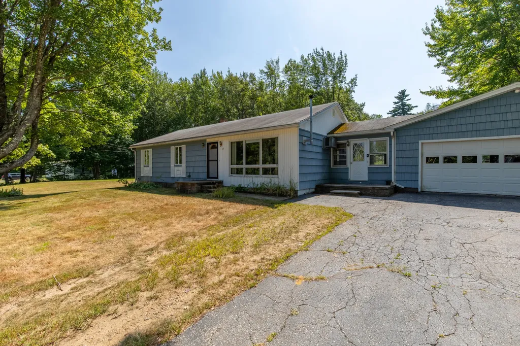 17 Jellerson Road Sanford ME 04073