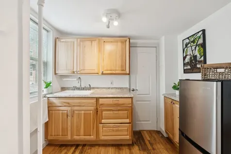 18 South Street Portland ME 04101