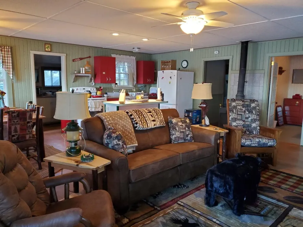 101 Lake View Lane T1 R9 Wels ME 04462