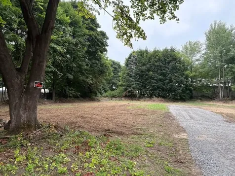 64 N 2nd Rangeway Oakland ME 04963