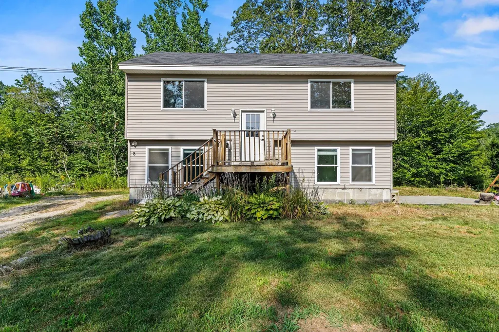 8 Staples Lane Windham ME 04062