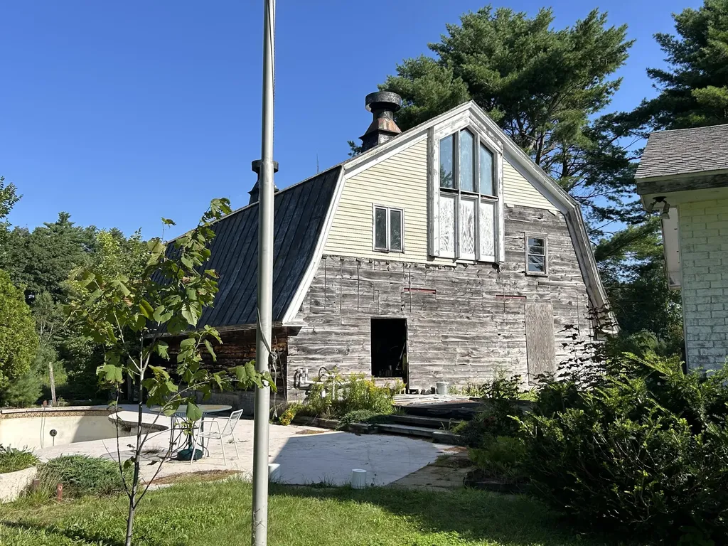 210 Augusta Road Topsham ME 04086