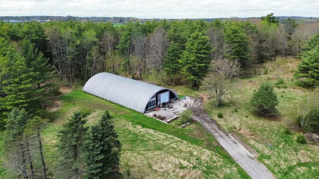 210 Augusta Road Topsham ME 04086