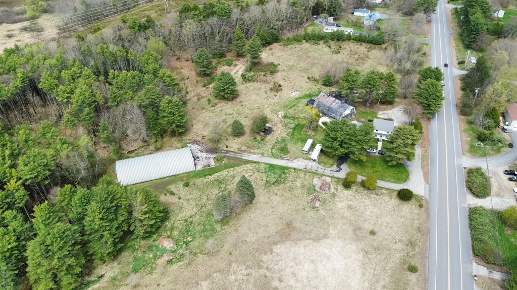 210 Augusta Road Topsham ME 04086