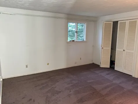 210 Augusta Road Topsham ME 04086